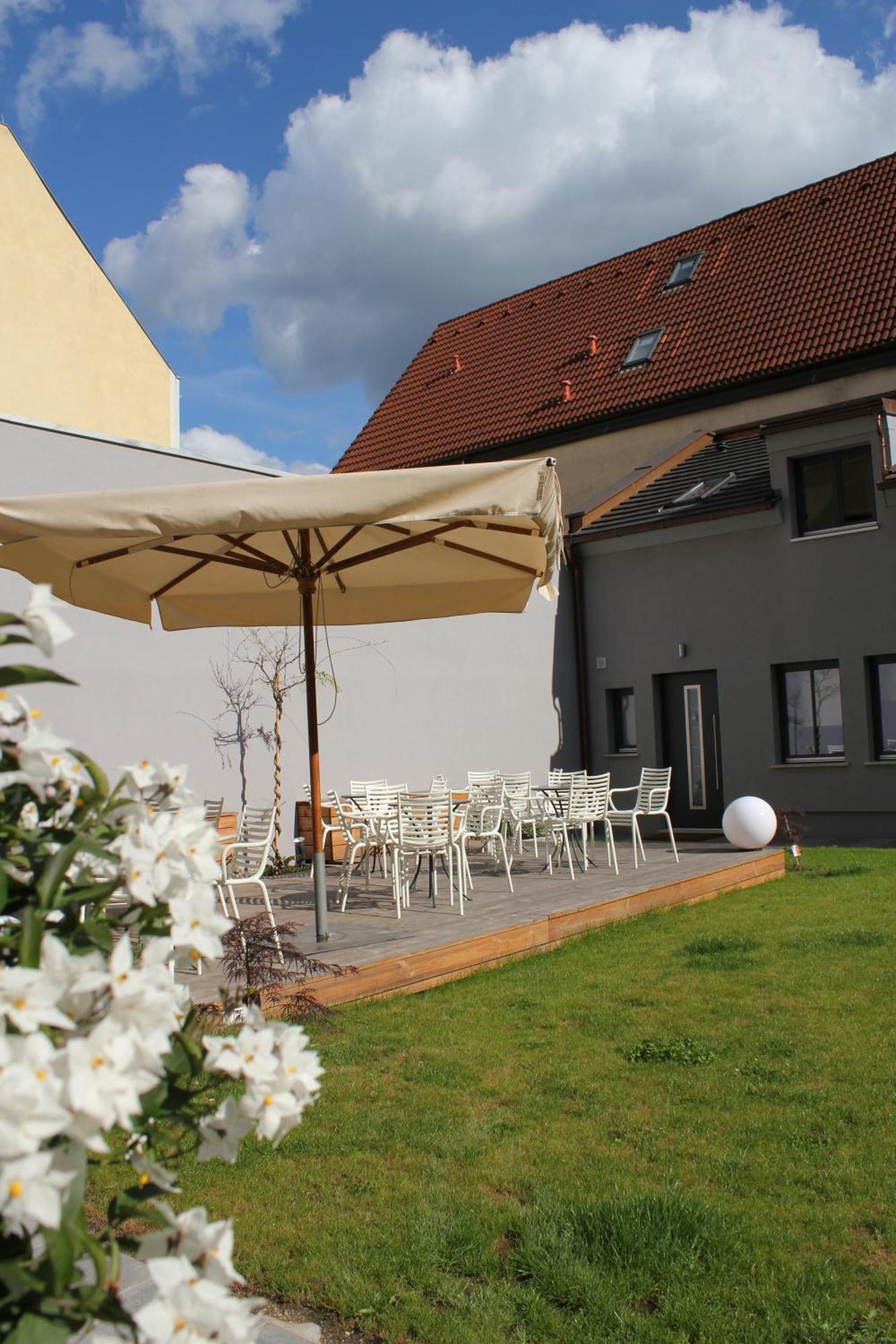 Hotel Stadthaus Erlangen Ngoại thất bức ảnh